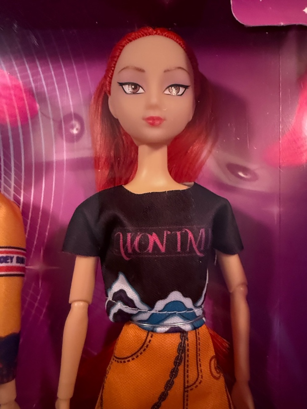 Hunters Girl K-pop Demon Hunters fashion dolls comes with all 3 dolls - Picture 5 of 6
